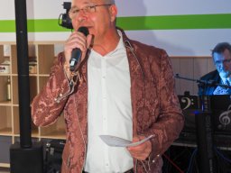 Mit Musik zur Menschlichkeit-VinziRast 8.03.2025